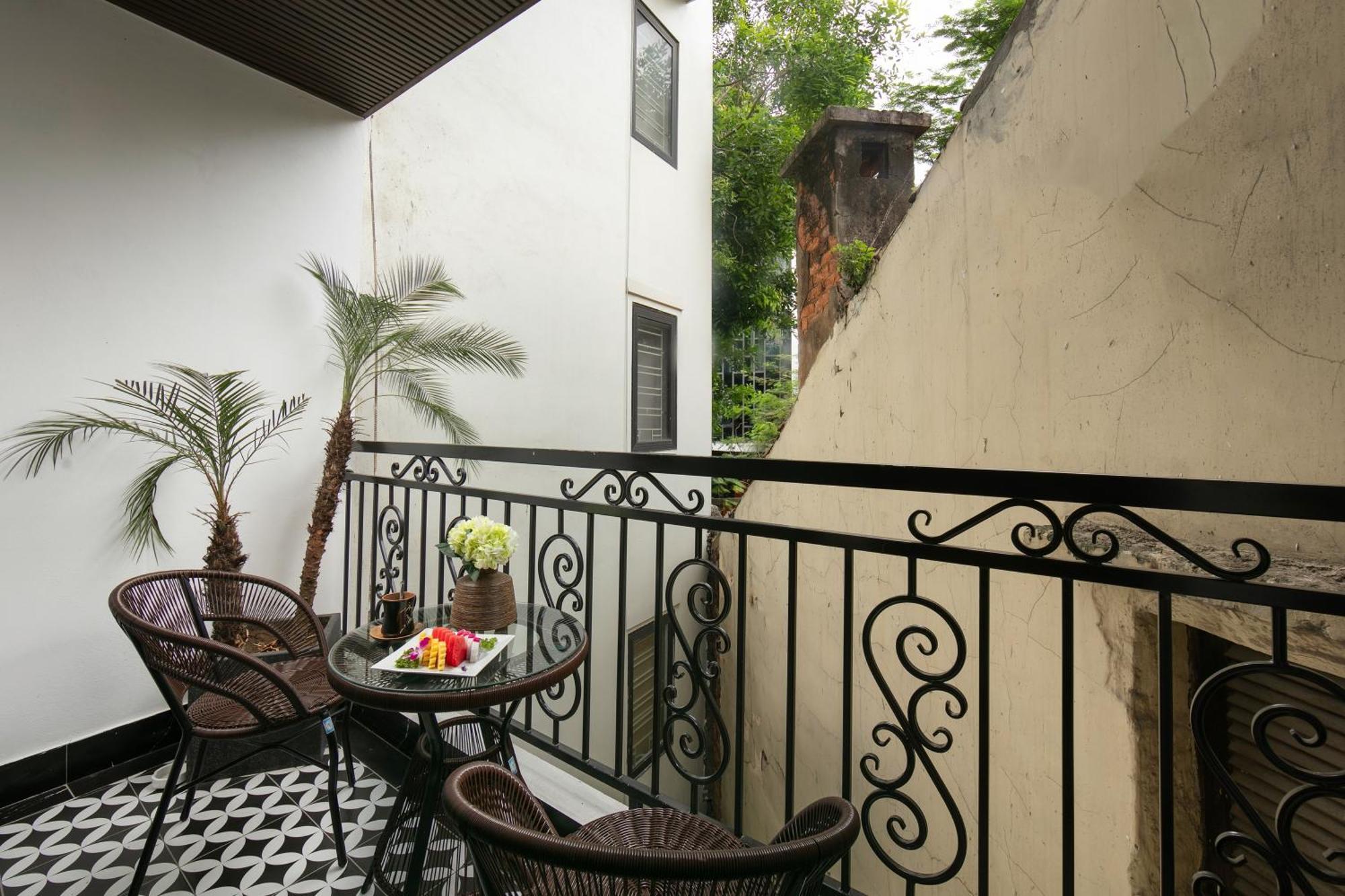 Acoustic Premium Hotel & Spa Hanoi Exterior foto