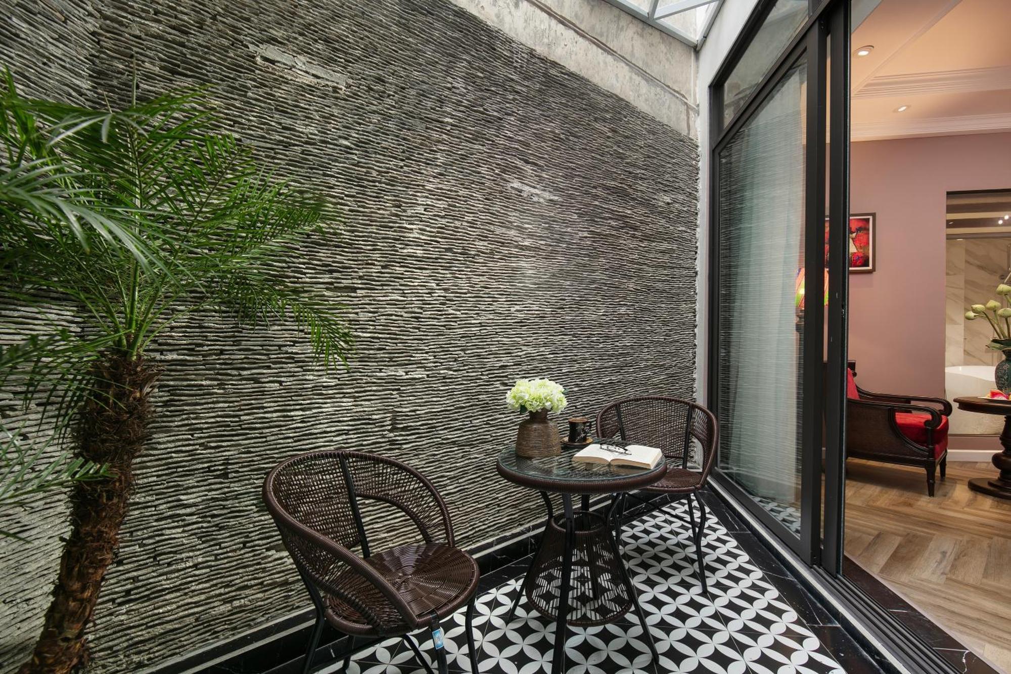 Acoustic Premium Hotel & Spa Hanoi Exterior foto