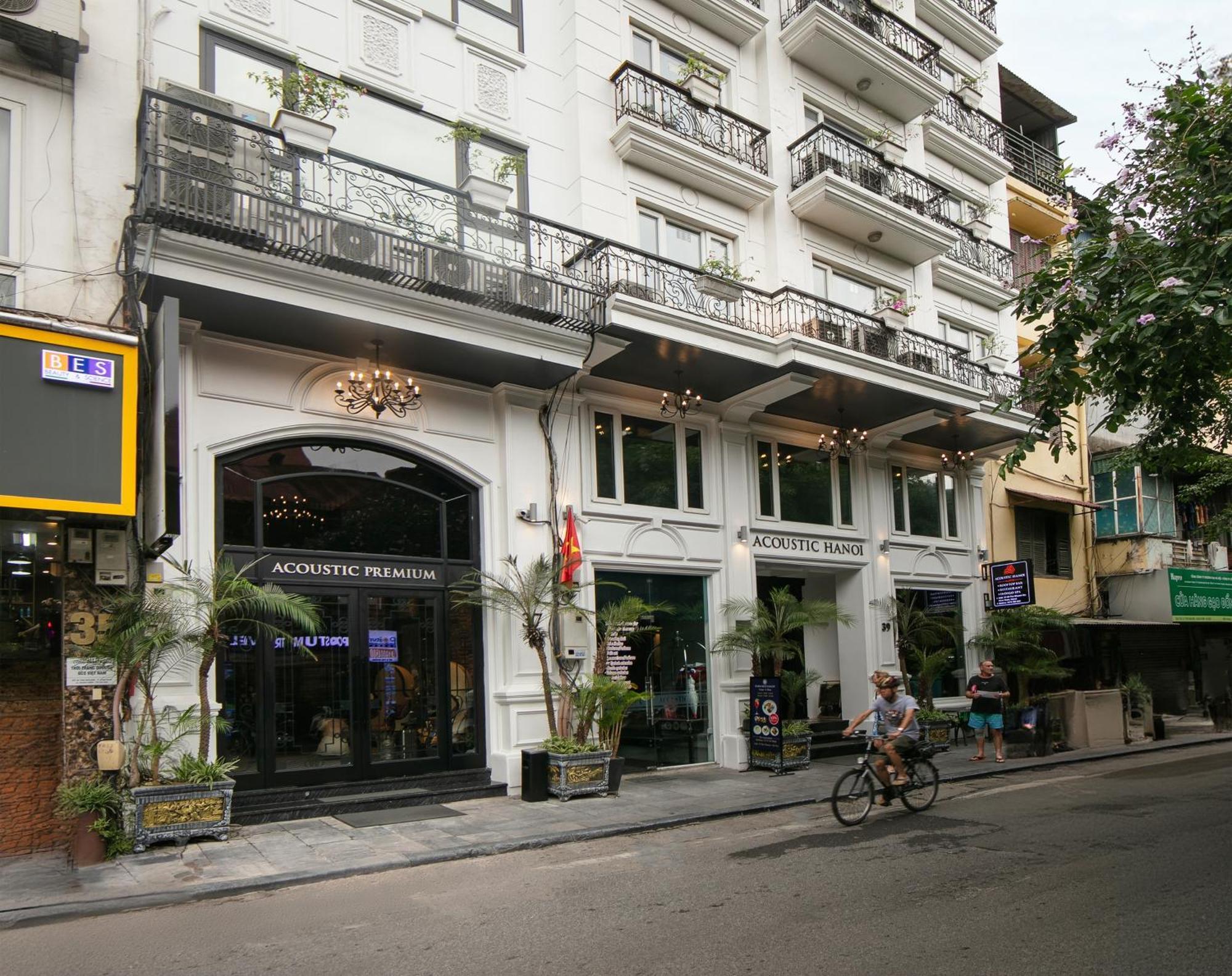 Acoustic Premium Hotel & Spa Hanoi Exterior foto